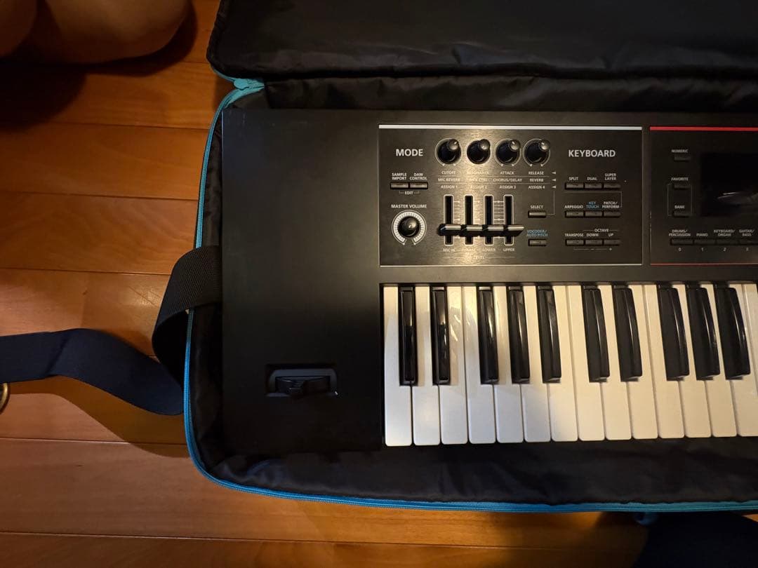 ✳︎U✳︎Roland JUNO-DS61＋純正ペダル＋専用ケース＋シールド