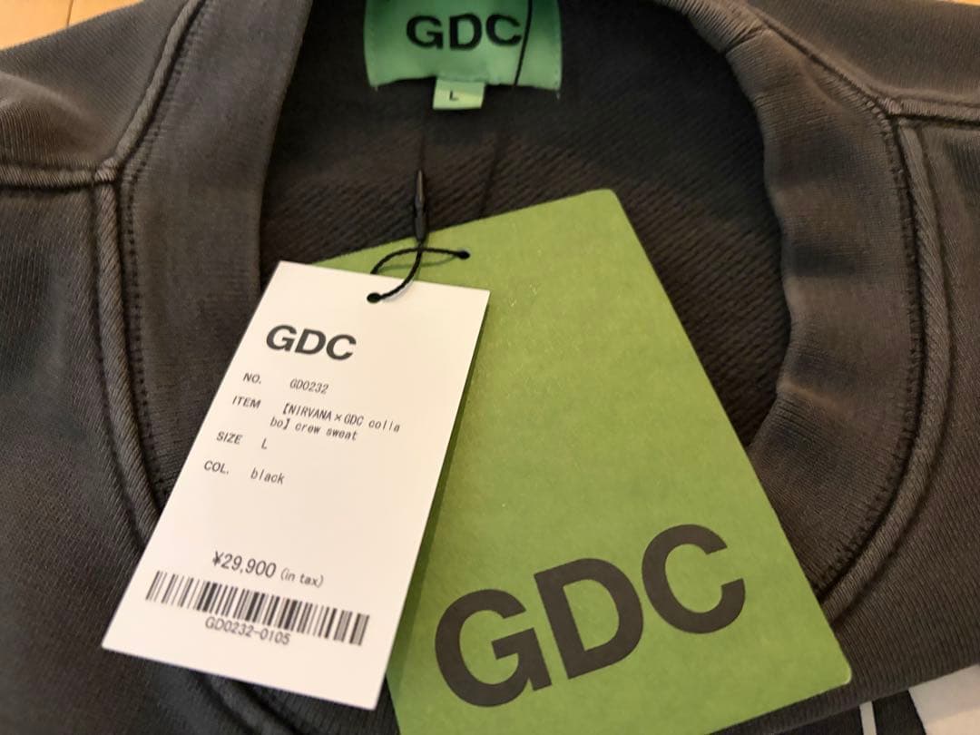 ゆ*ち様 【新品】GDC NIRVANA スウェット L ブラック