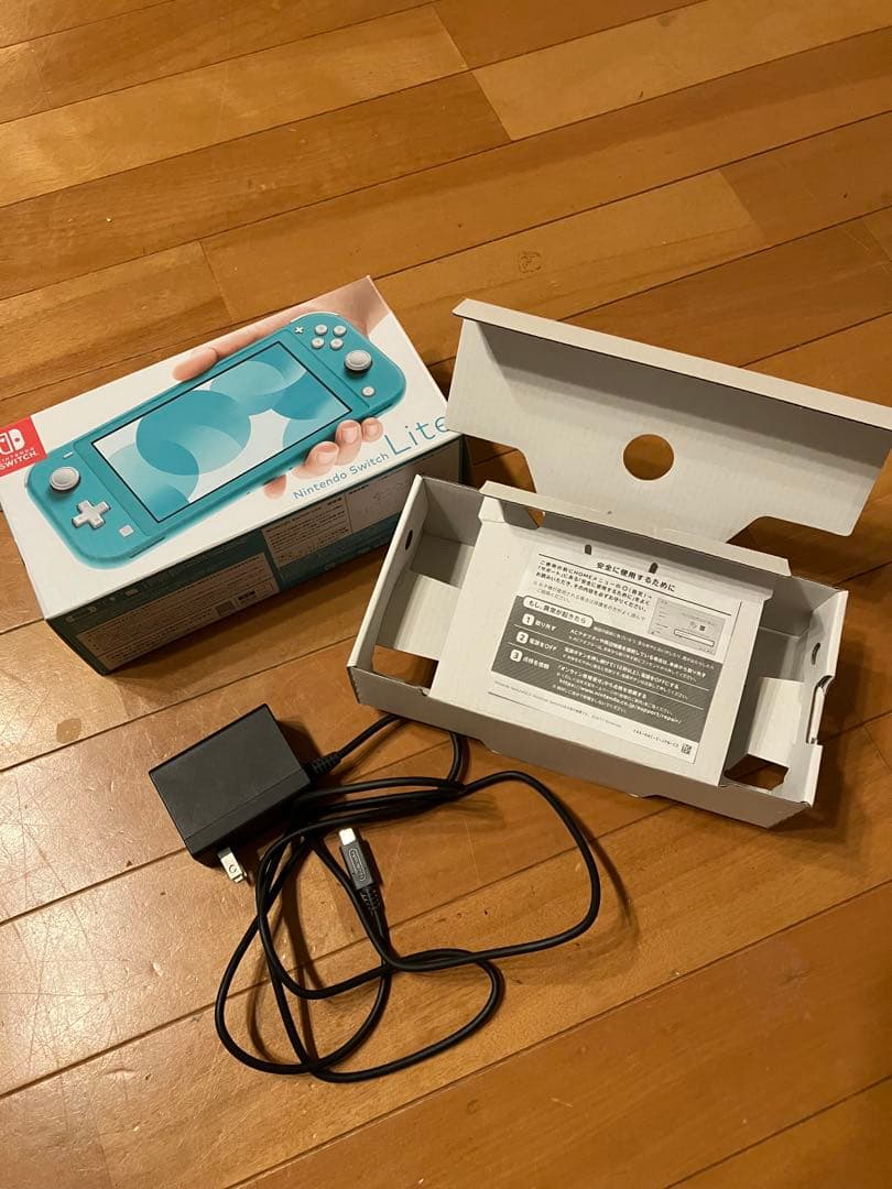 Nintendo Switch Lite + 純正充電スタンド + 512GB