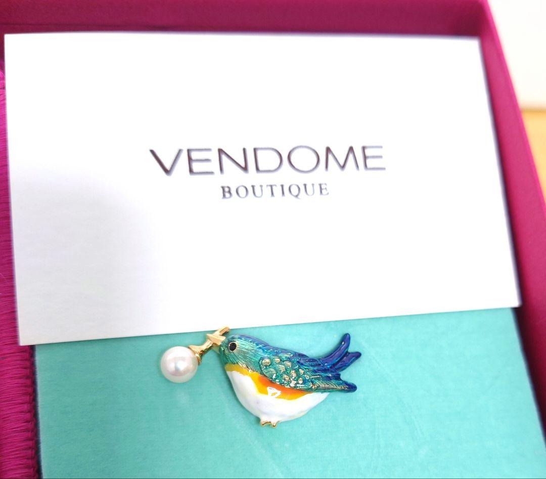 【完売品】ヴァンドームブティック フェイラーコラボ 限定品 ブローチ・ハンカチ