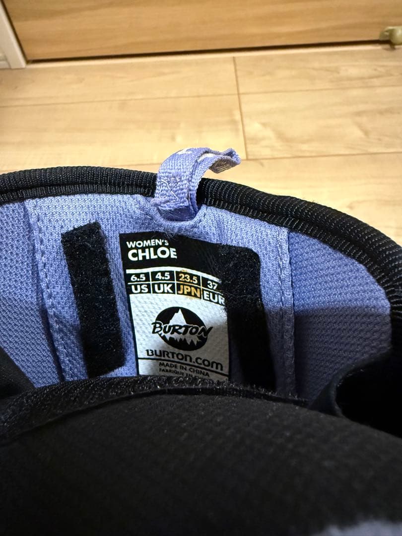 ★３回使用の美品　BURTONスノーボードブーツ BOAシステム