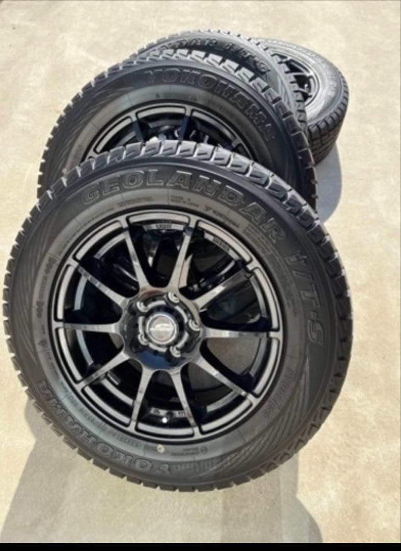 スタッドレスタイヤ215/65R16 アルミホイール