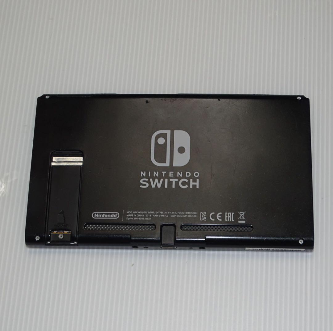 Switch新型　画面本体のみ　2019年製　任天堂　一部不具合　QA2707
