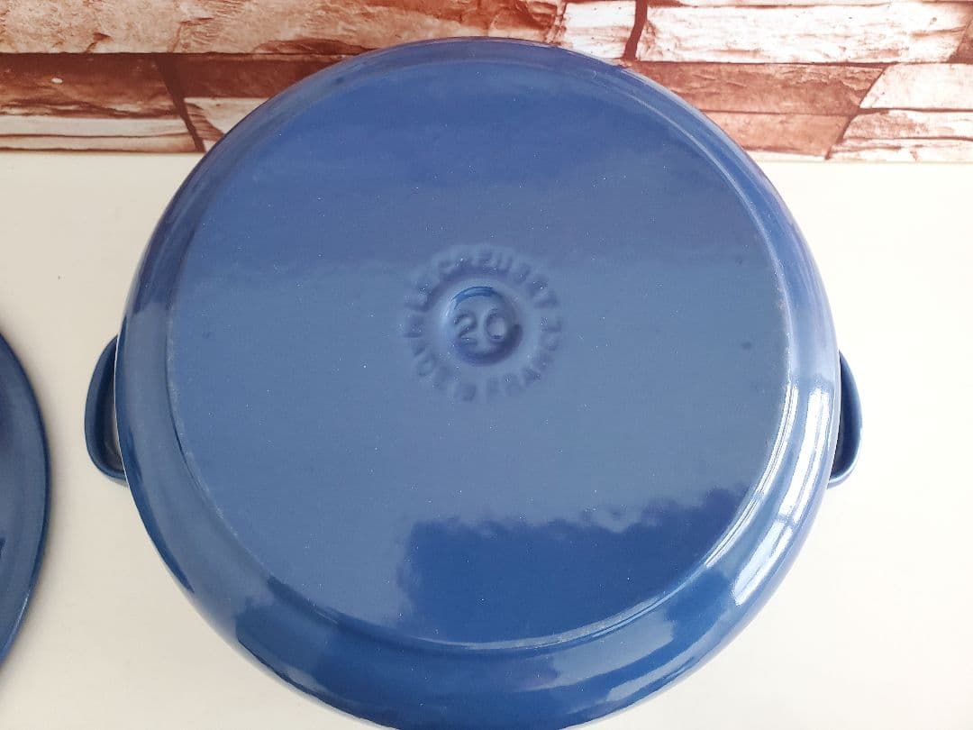 【美品】ル・クルーゼ　ココットロンド　20㎝　旧ブルー
