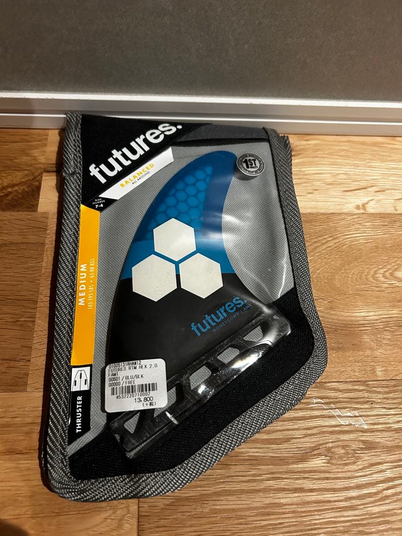 アルメリック　futures サーフボードフィン　Mサイズ