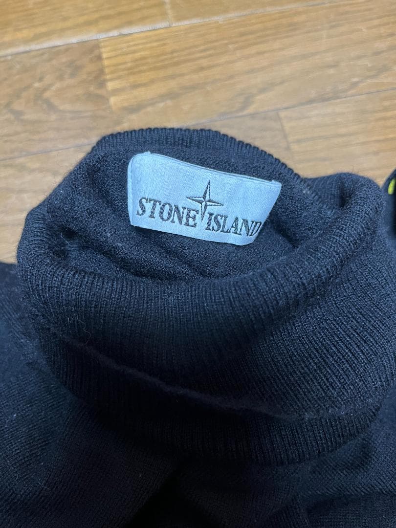 プ*店様 【美品・正規品・Mサイズ】STONE  タートルネック ウ