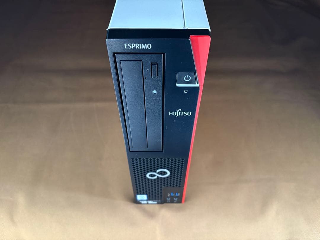 富士通 ESPRIMO 第8世代i3 メモリ16G SSD＋HDD Win11