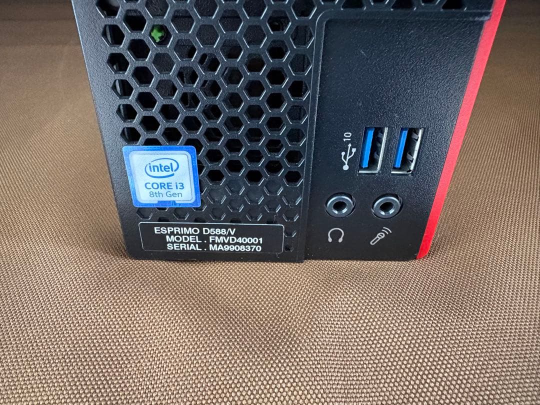 富士通 ESPRIMO 第8世代i3 メモリ16G SSD＋HDD Win11