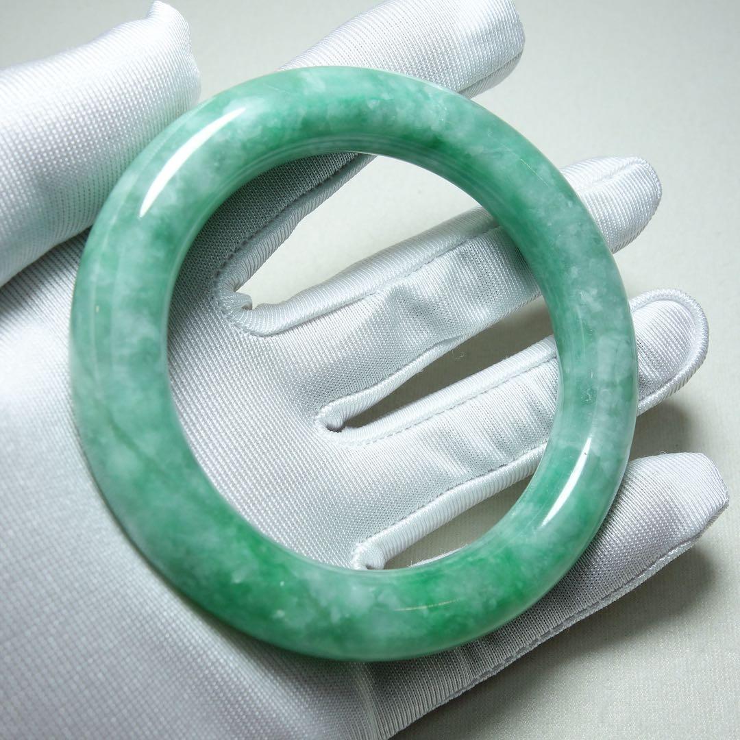 翡翠 緑色 バングル翡翠満緑の上質バングル 瑞々しい色艶 C1A023