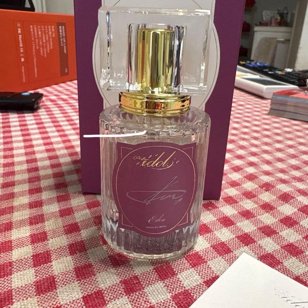 七種茨 オードパルファム