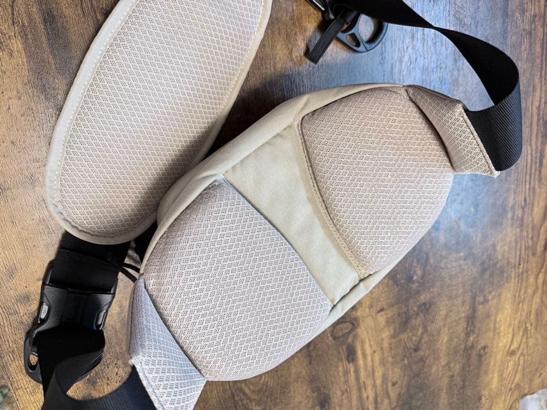 Hugoo Dual Hip Seat（ベージュ） ハグーヒップシート