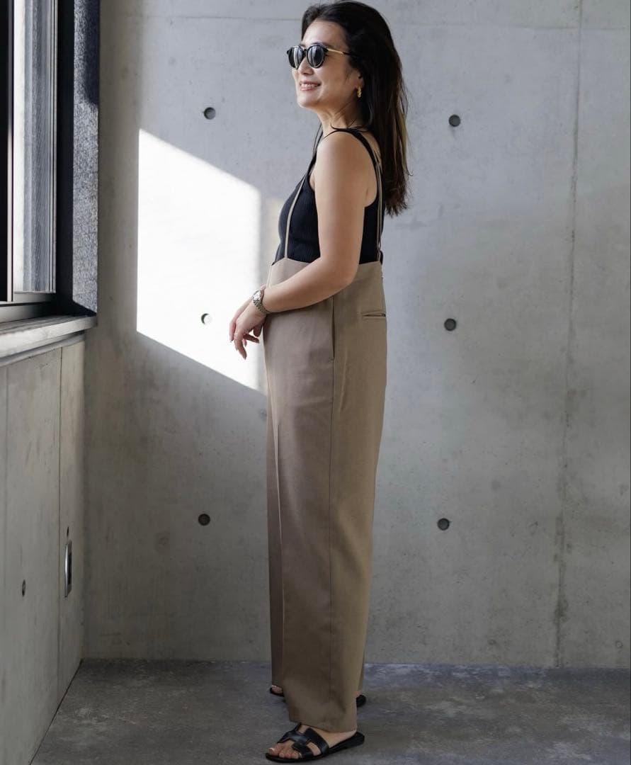 新品未使用　T. japan strap pants sand