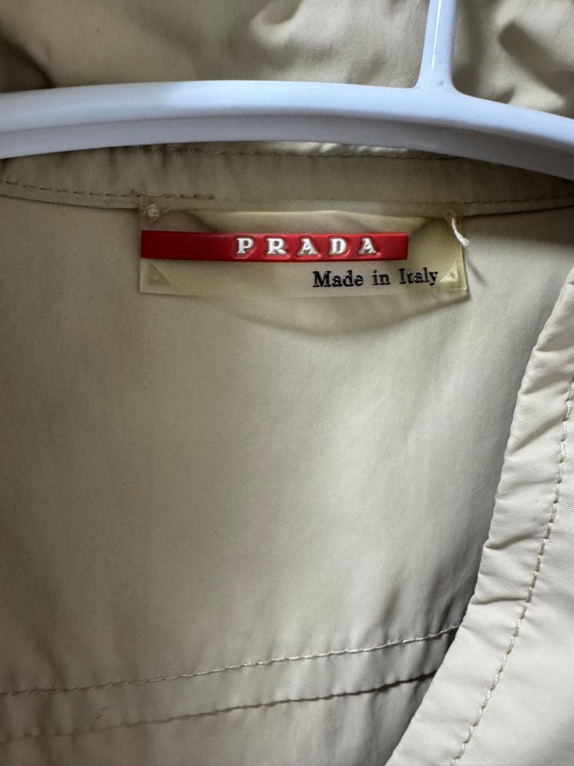 大幅値下げ中！PRADAイタリア製 ナイロンジャケット ベージュ M 美品