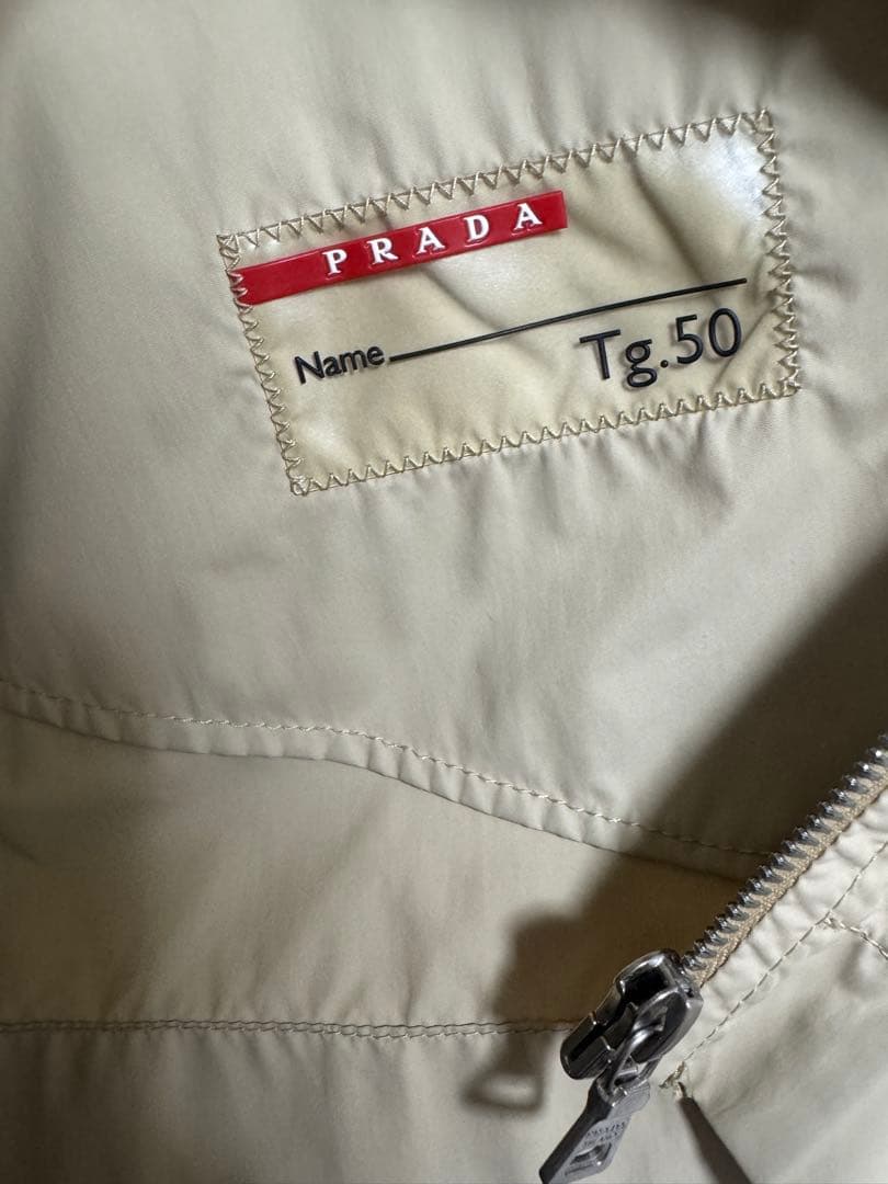 大幅値下げ中！PRADAイタリア製 ナイロンジャケット ベージュ M 美品