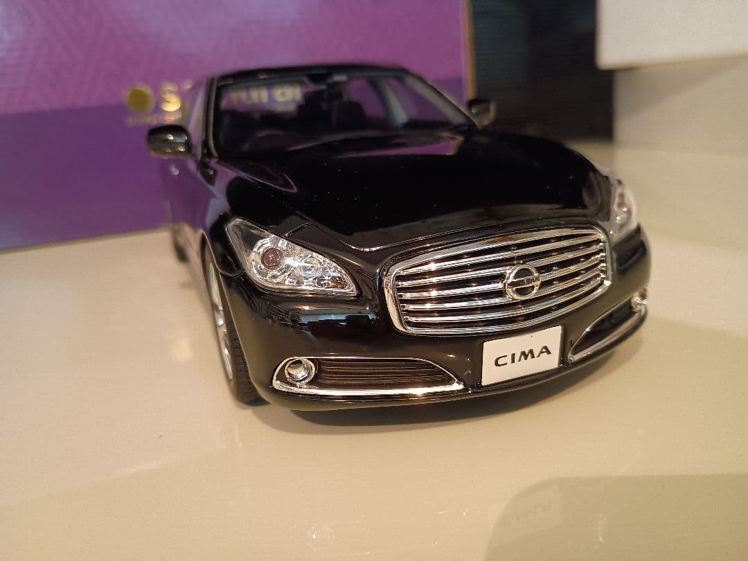 京商 kyosho SAMURA 日産 シーマ Nissan CIMA 1/18