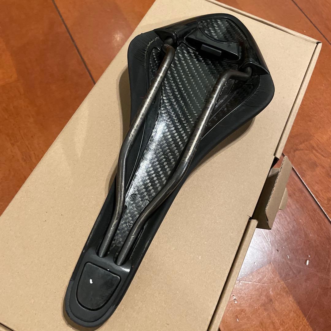 fizik Arione R3 Kium アリオネ