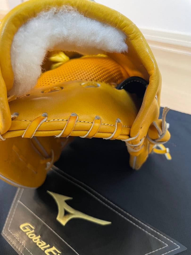 【新品】人気モデル　ミズノ グローバルエリート　硬式用　投手用