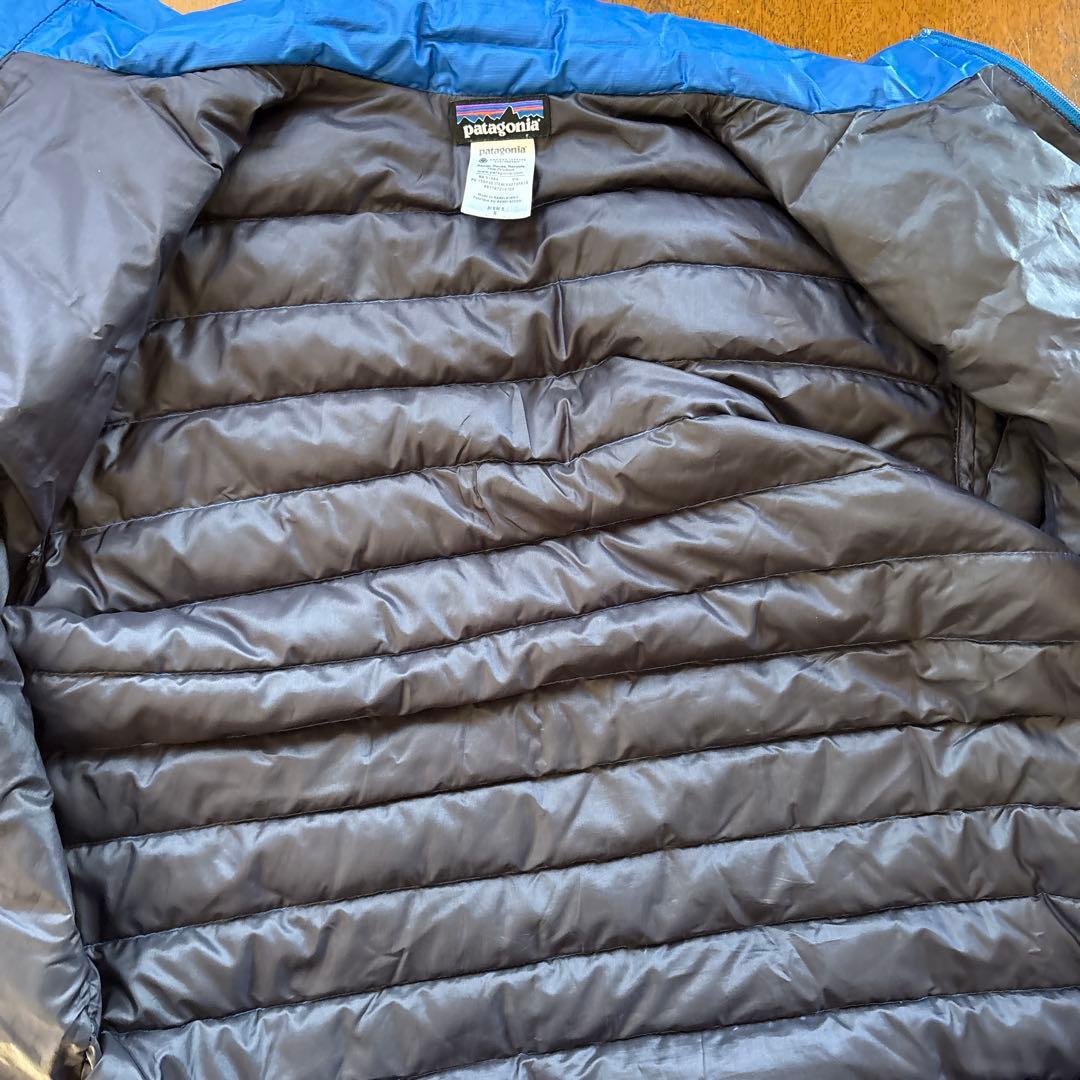 美品 patagonia パタゴニア ダウンセーター サイズS ブルー 青