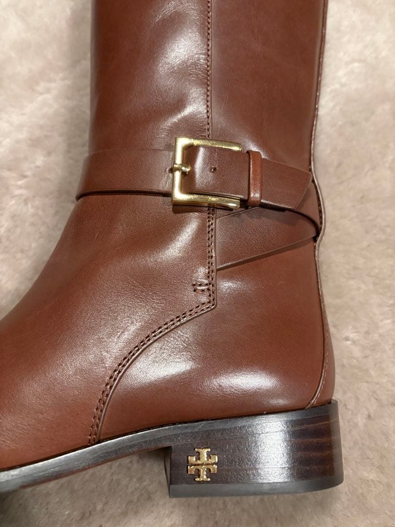 未使用トリーバーチブラウンレザー ロングブーツ ジッパー付き