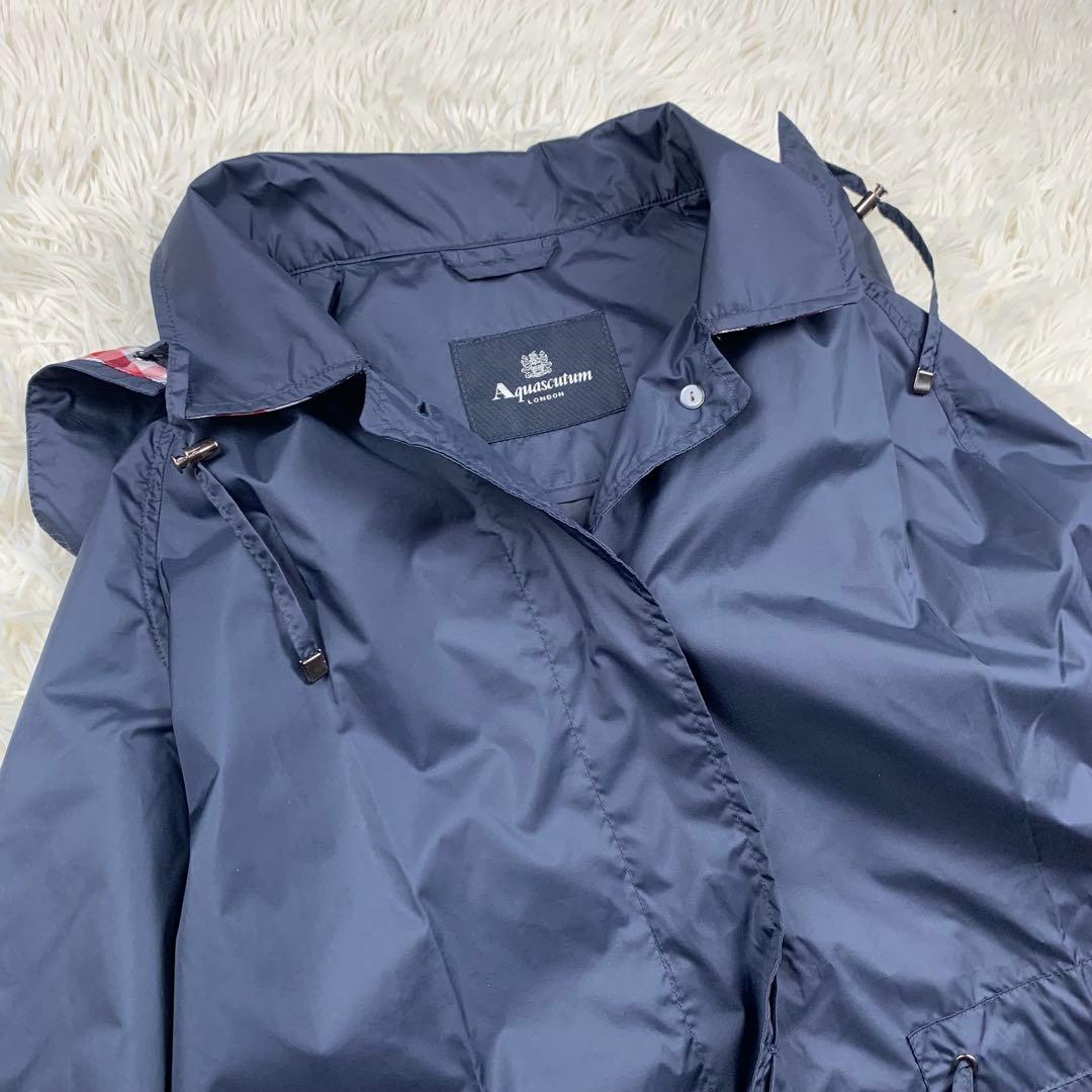 【極美品】アクアスキュータム　レインコート　比翼　ネイビー 収納袋付　チェック
