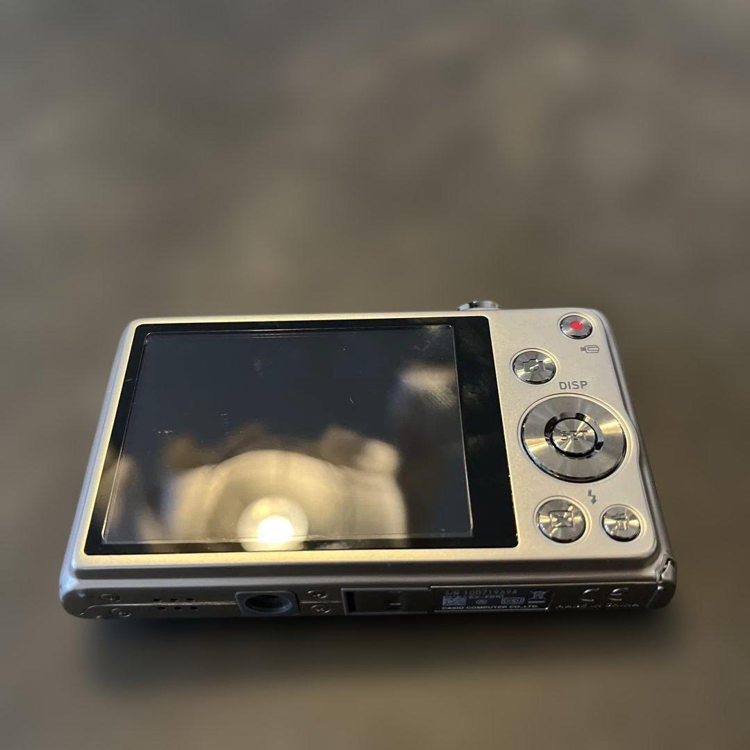 極美品 CASIO EXILIM EX-ZS10 シルバー カシオ 動作確認済み