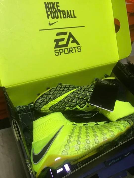 新品 ナイキ ハイパーヴェノム ファントム3 DF SE FG 25cm即日発送