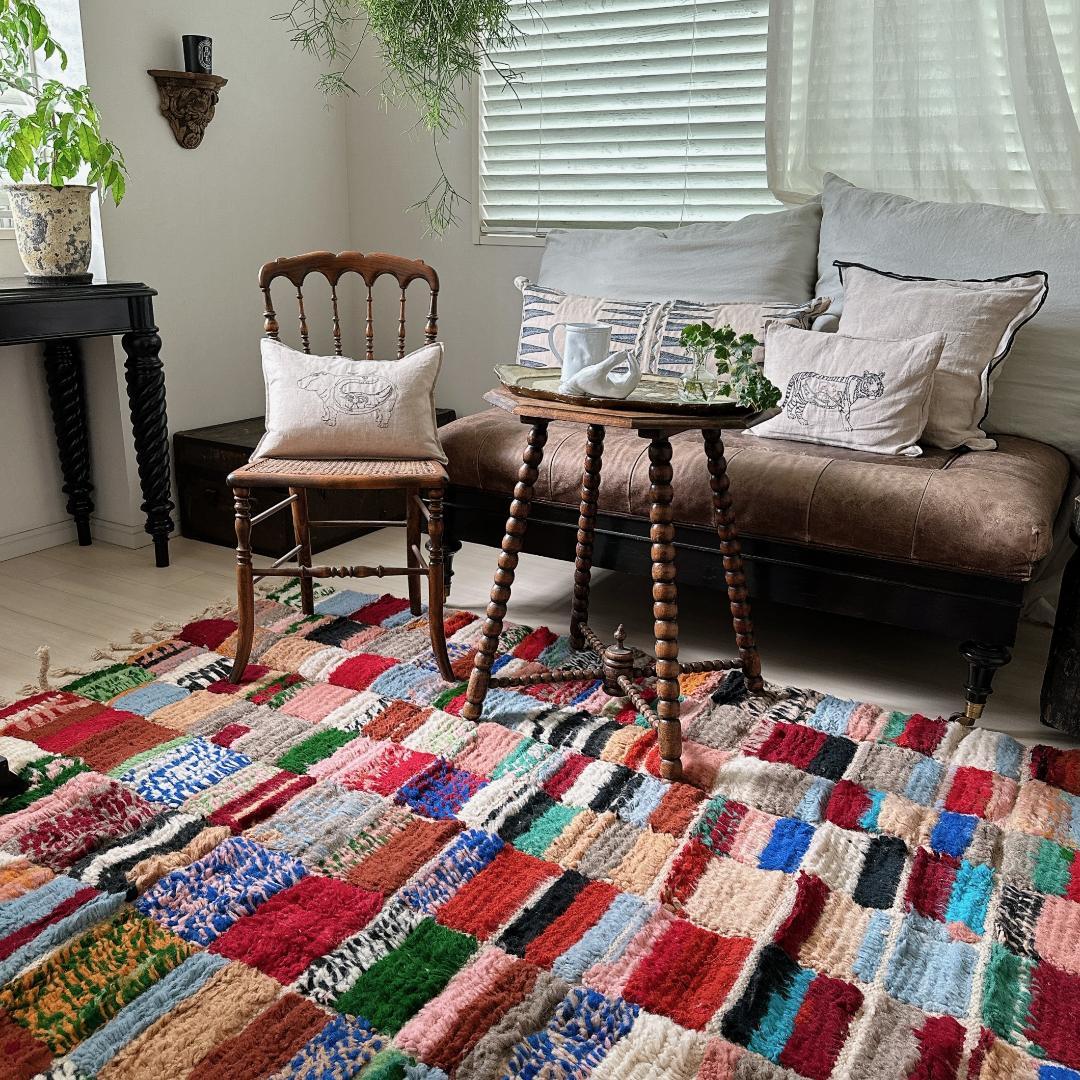 モロッコ製ラグ147 レア マルチカラー レッド ミント ブルー グリーン