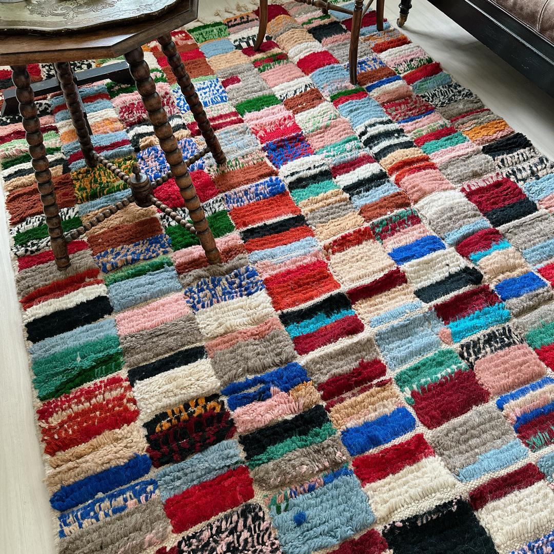 モロッコ製ラグ147 レア マルチカラー レッド ミント ブルー グリーン