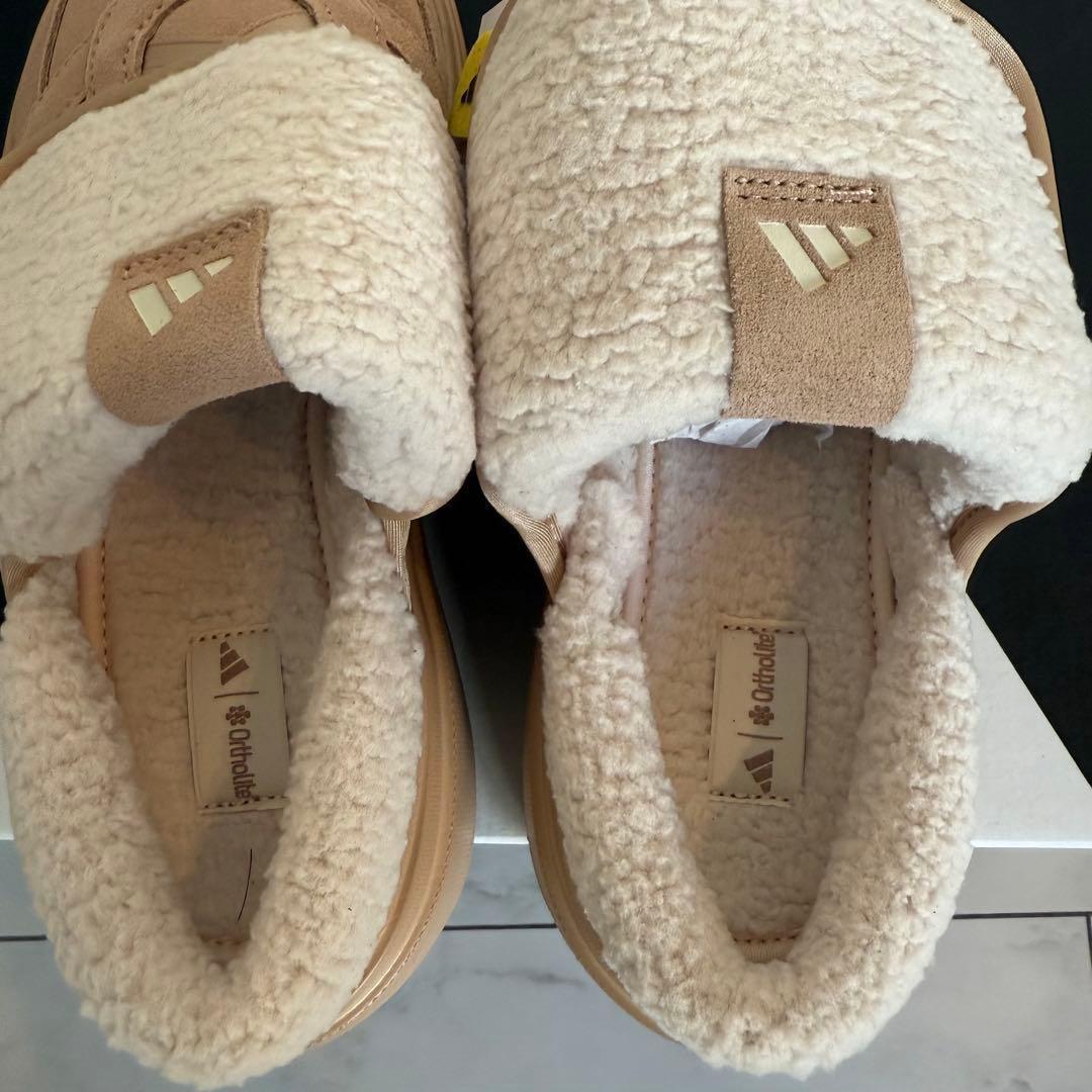 ラスト１点！韓国限定adidas GRAND COURT MULE 23.5cm