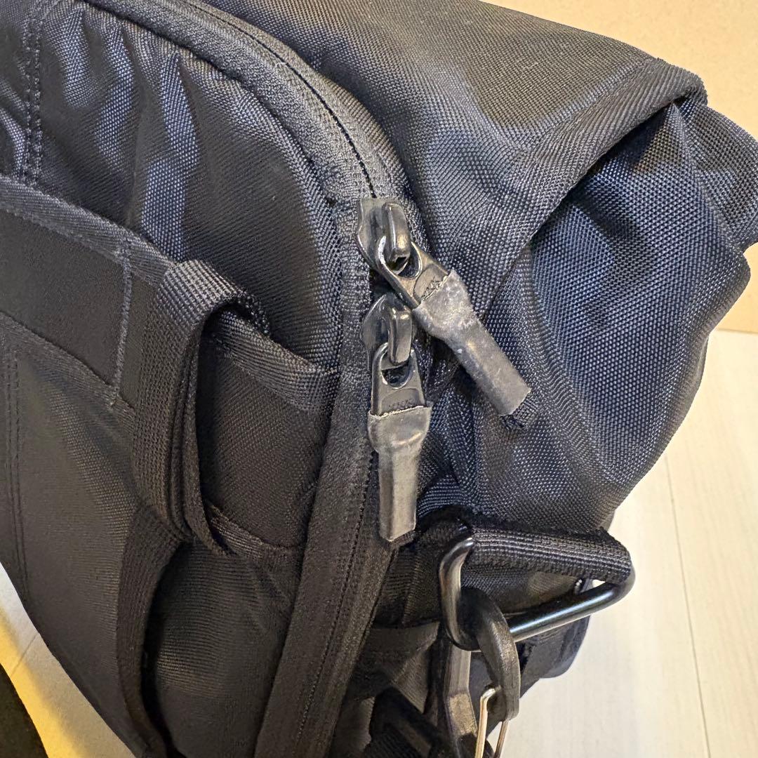 TIMBUK2 ブラック メッセンジャーバッグ M ショルダーバッグ