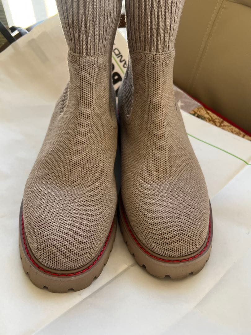 VIVAIA ラウンドトゥ 撥水加工 ラグソール アンクルブーツ