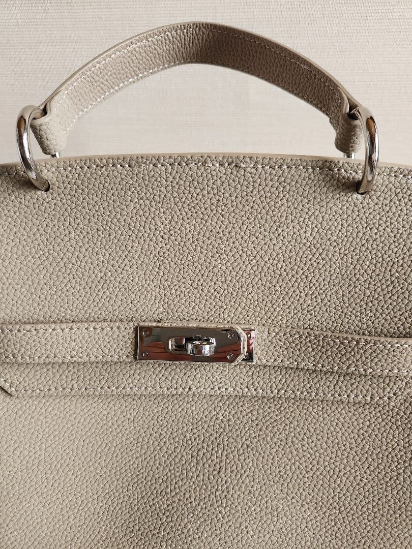 ★☆ so4store デボネア スモール ハンドバッグ　グレージュ