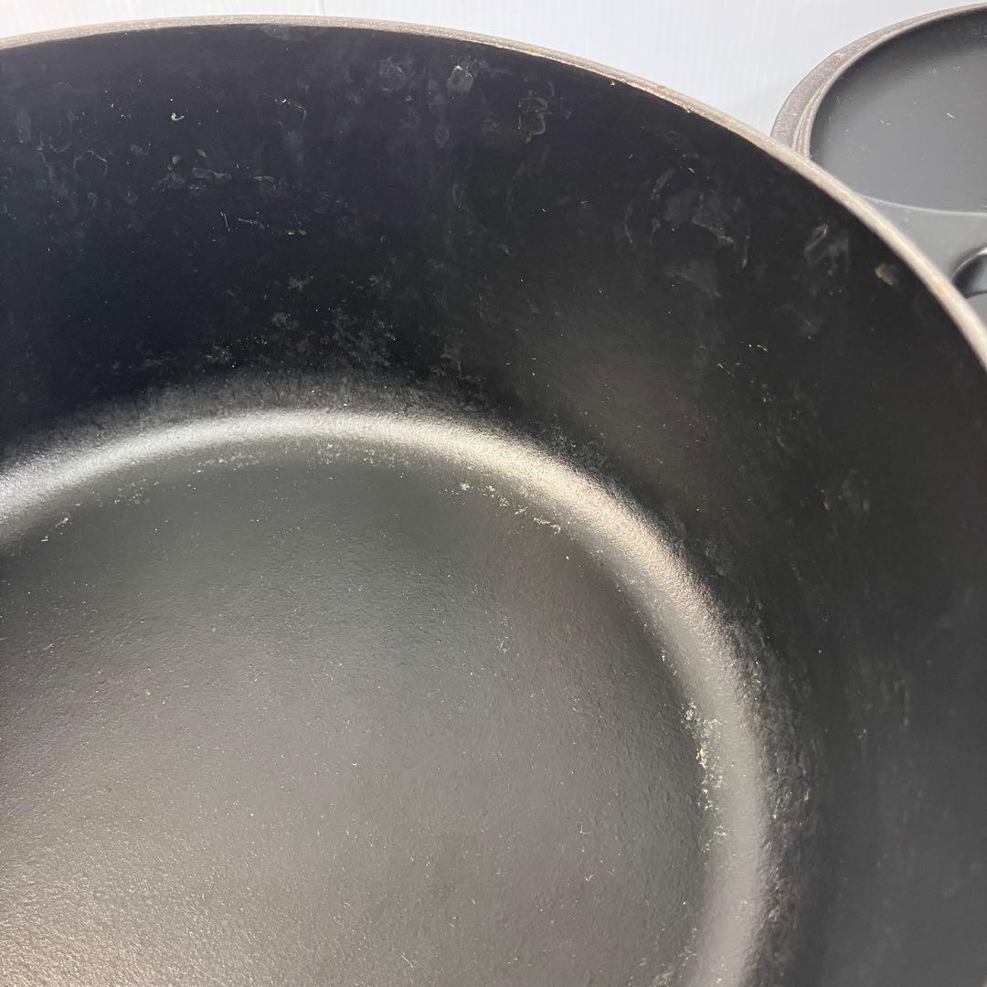 【LE CREUSET/ル・クルーゼ】ココット・ロンド 24㎝　マットブラック