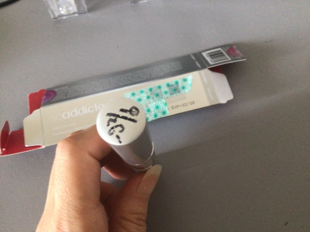 正規品　Lashaddict まつ毛美容液 新品 ラッシュアディクト