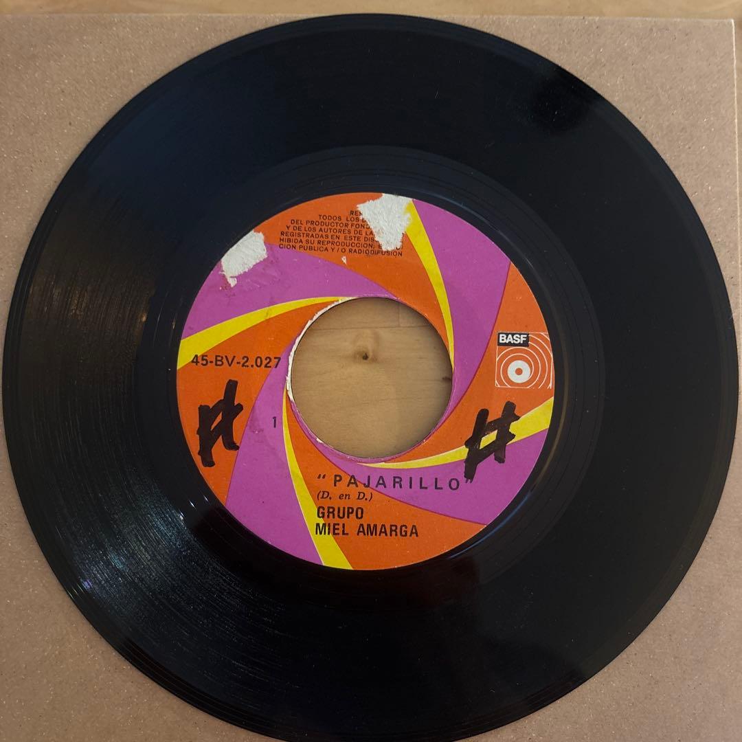 洋楽 Grupo Miel Amarga