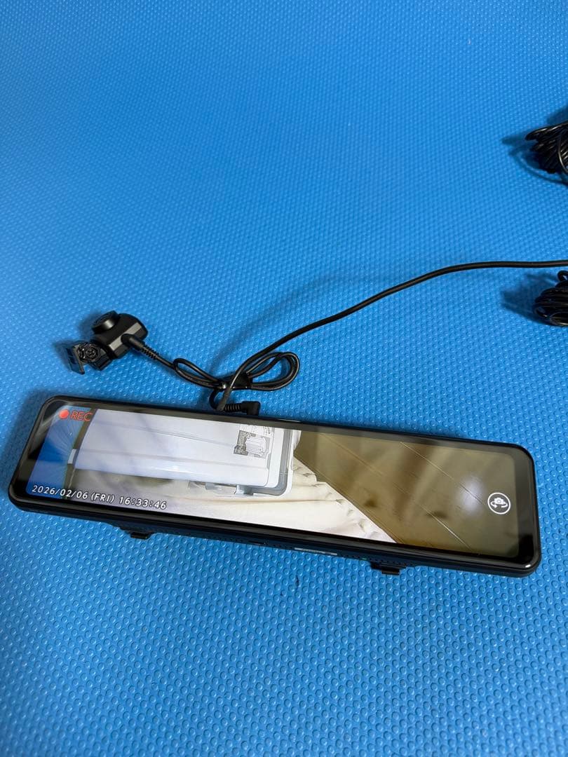 ドライブレコーダー ZDR 038 ルームミラー型 1カメラ付き。