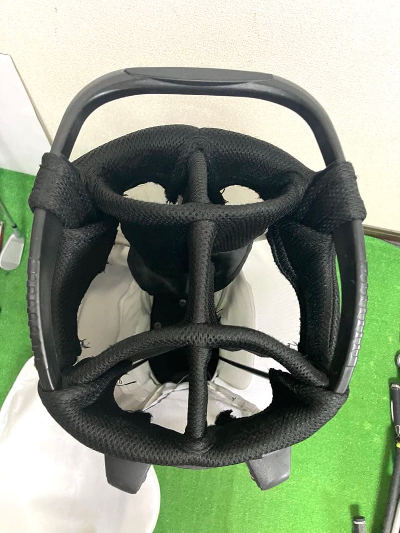 ニューバランス　スタンド式キャディバッグ　軽量