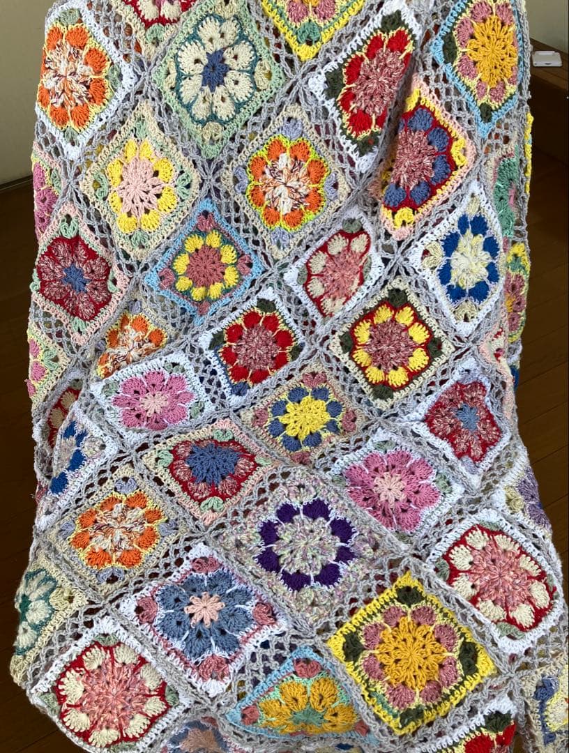 8月末までセール！　寄付対象品♪ モチーフ編み　ベッドカバー