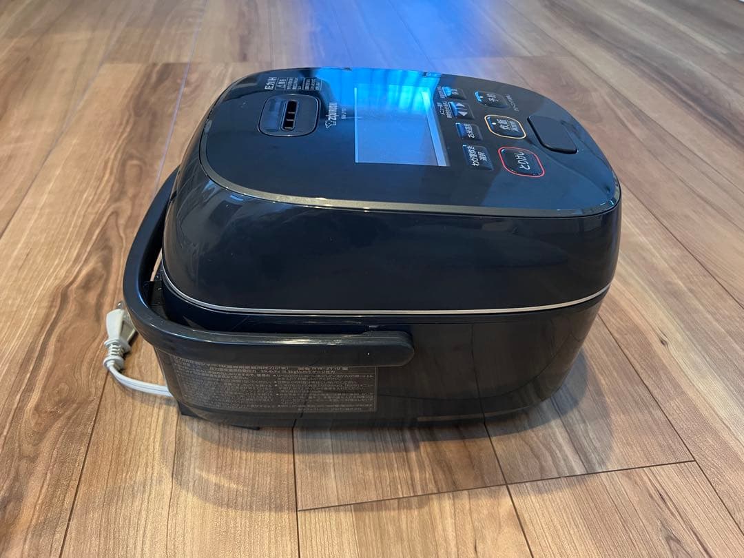 【訳あり美品】象印圧力IH炊飯器 極め炊き5.5合 NW-JY10-2022年製