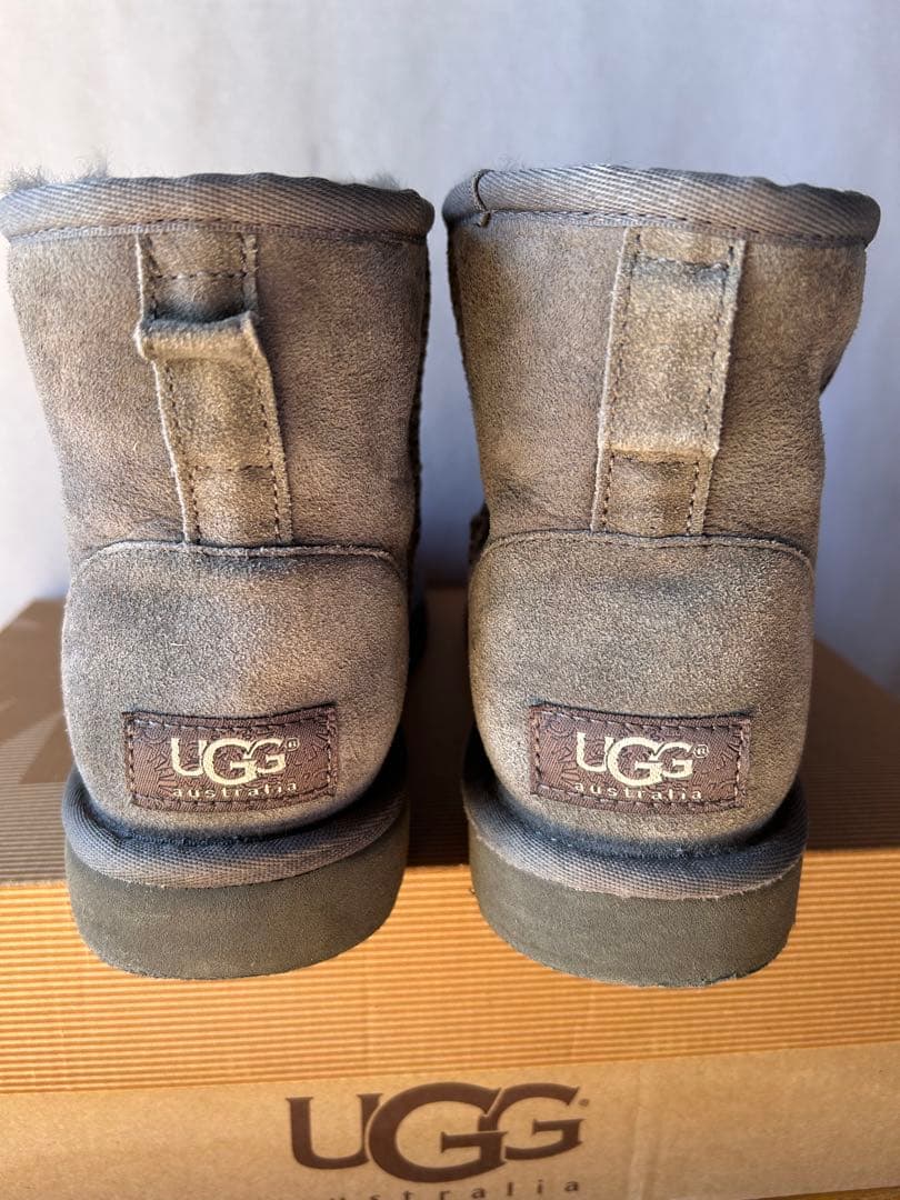 UGG ⭐︎クラシックミニ⭐︎グレー６サイズ23.0⭐︎ ムートンブーツ