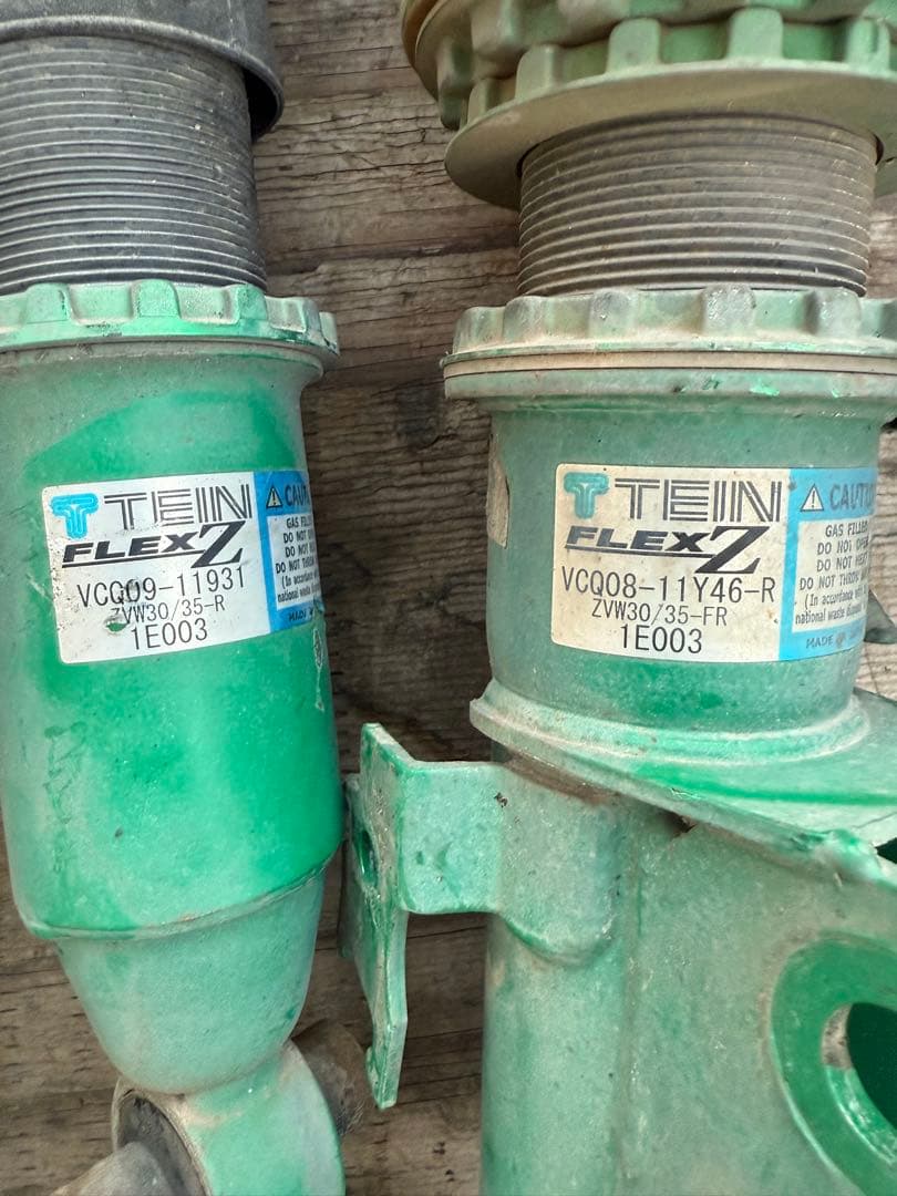 グラチャン 30プリウス 車高調 TEIN FLEXZ ジャンク品