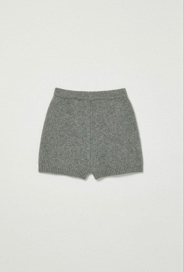 eaphi グレー ニット ショートパンツ