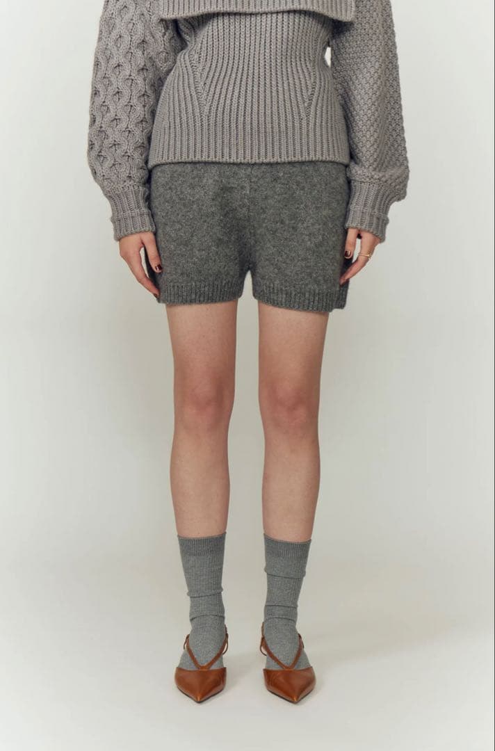 eaphi グレー ニット ショートパンツ