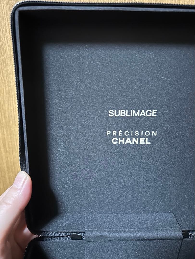 CHANEL シャネル　サブリマージュ　メイクボックス　エナメル　大きめ