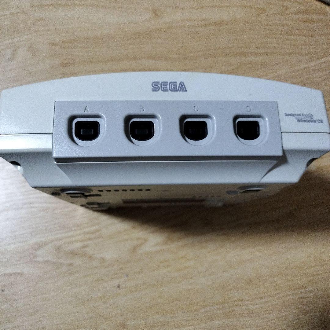 ドリームキャスト 本体&コントローラー、ガンコン2、キーボード、ソフト付き