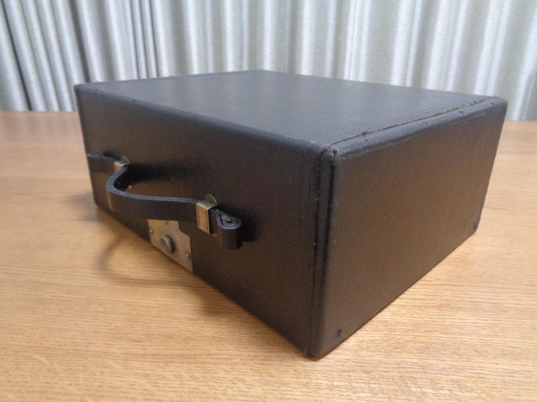 専用　実働品　UNDERWOOD PORTABLE 3BANK タイプライター