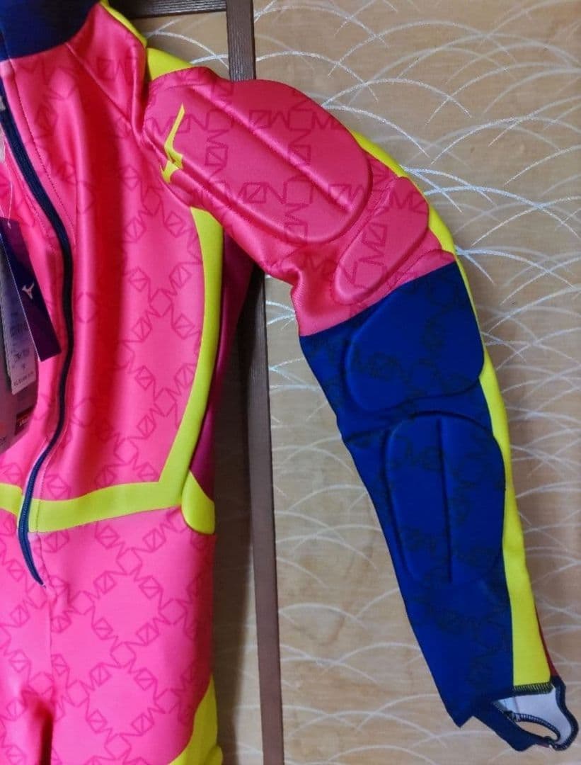 b 新品タグ付き MIZUNO ミズノjr.ワンピース