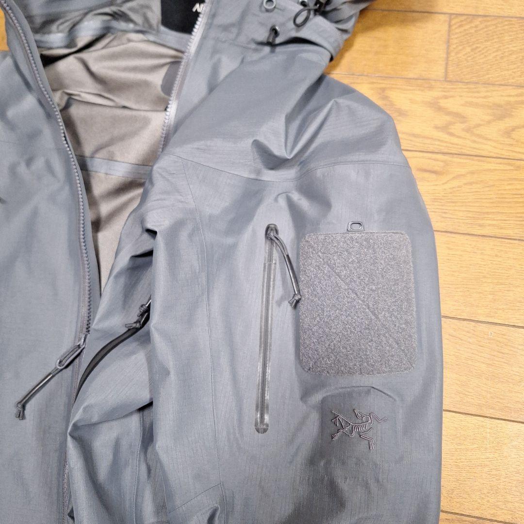 Arc’teryx Leaf　ALPHA JACKET GEN 2　wolf