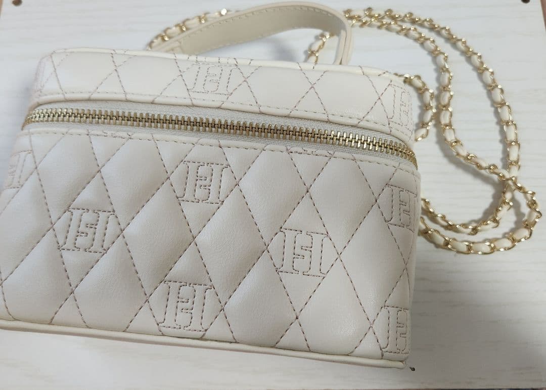 ★HANA★Monogram Quilted Vanity Bag