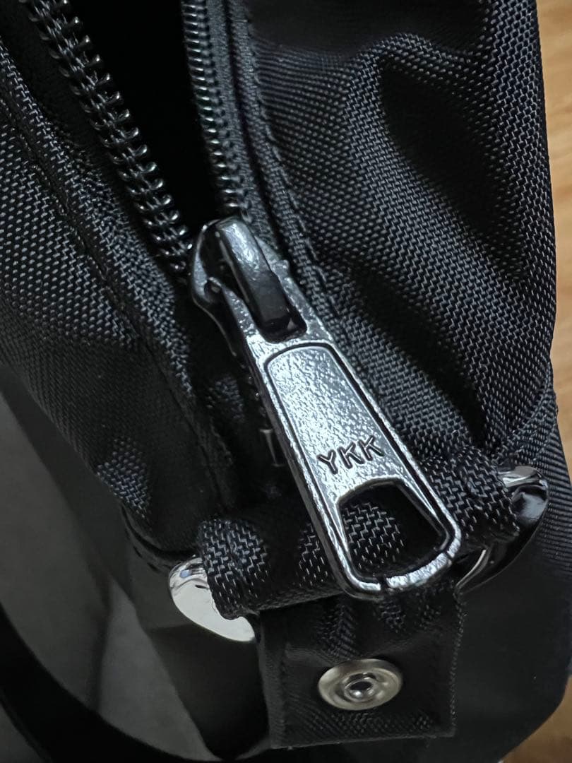 COMME des GARÇONS ショルダーバッグ　黒　CDG